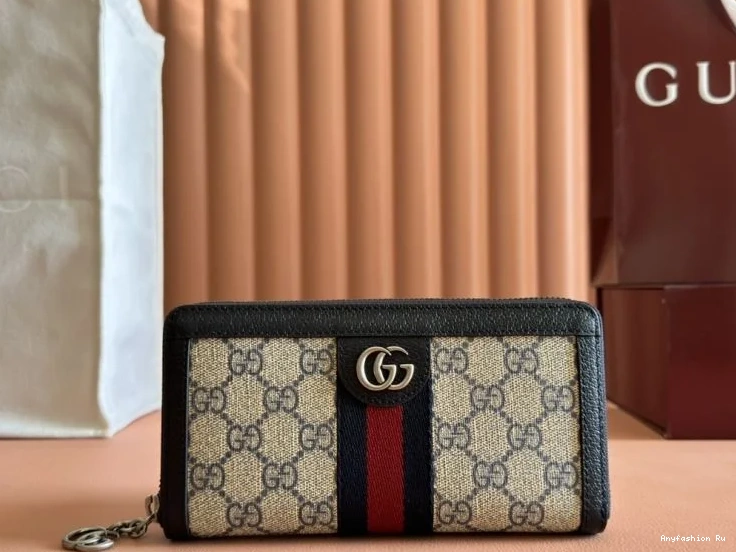 Versatile Gucci Purse 49506 Wallets 0803